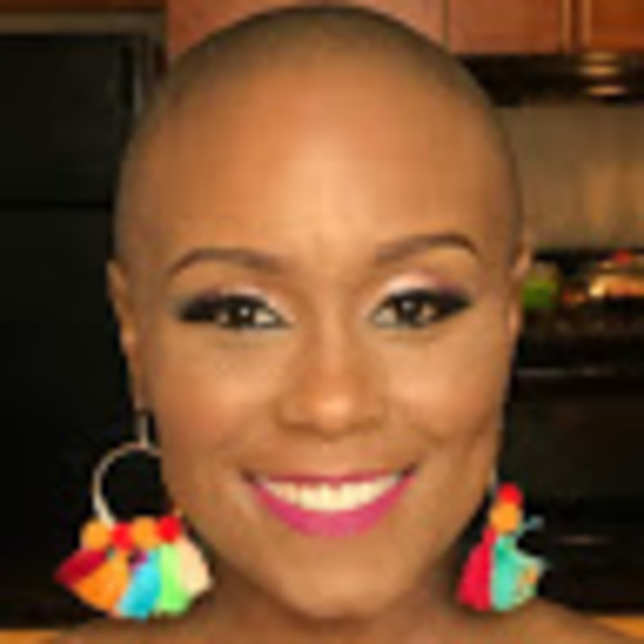 Meet your Posher, Donnisha - Picture 1 of 1